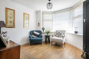 Lounge- click for photo gallery